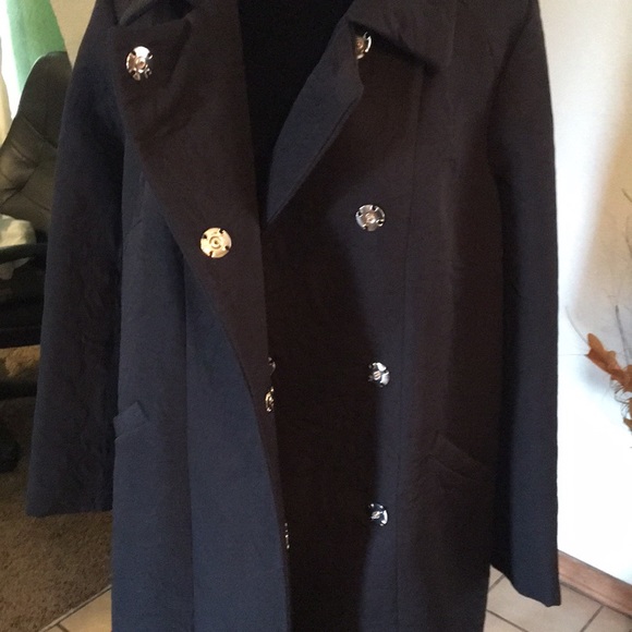 Eliza J - Picture 7 of 8